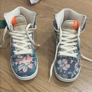 Nike “Hawaii” Dunk Floral High-Top Sneakers - Blue and Pink
